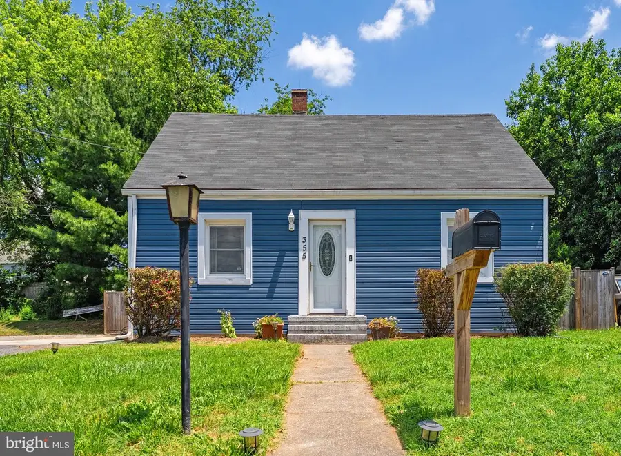 355 W 9th St, Front Royal, VA 22630 - #3
