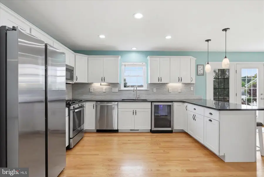1212 Oden St, Front Royal, VA 22630 - #3