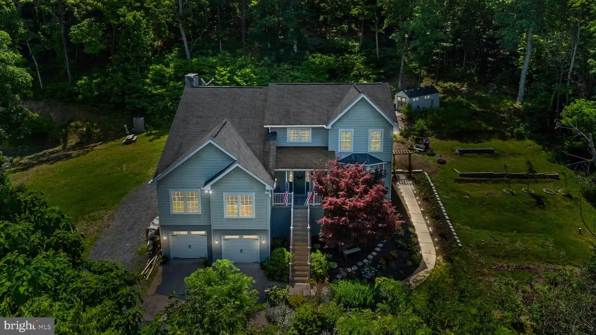 208 Markham Farm Rd, Front Royal, VA 22630 - #1