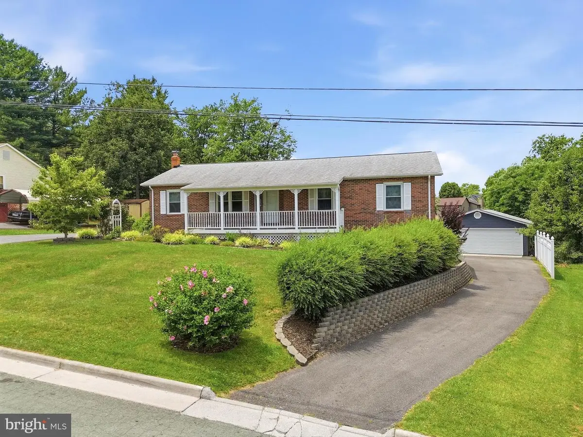 11 Ashlawn Ct, Front Royal, VA 22630 - #1