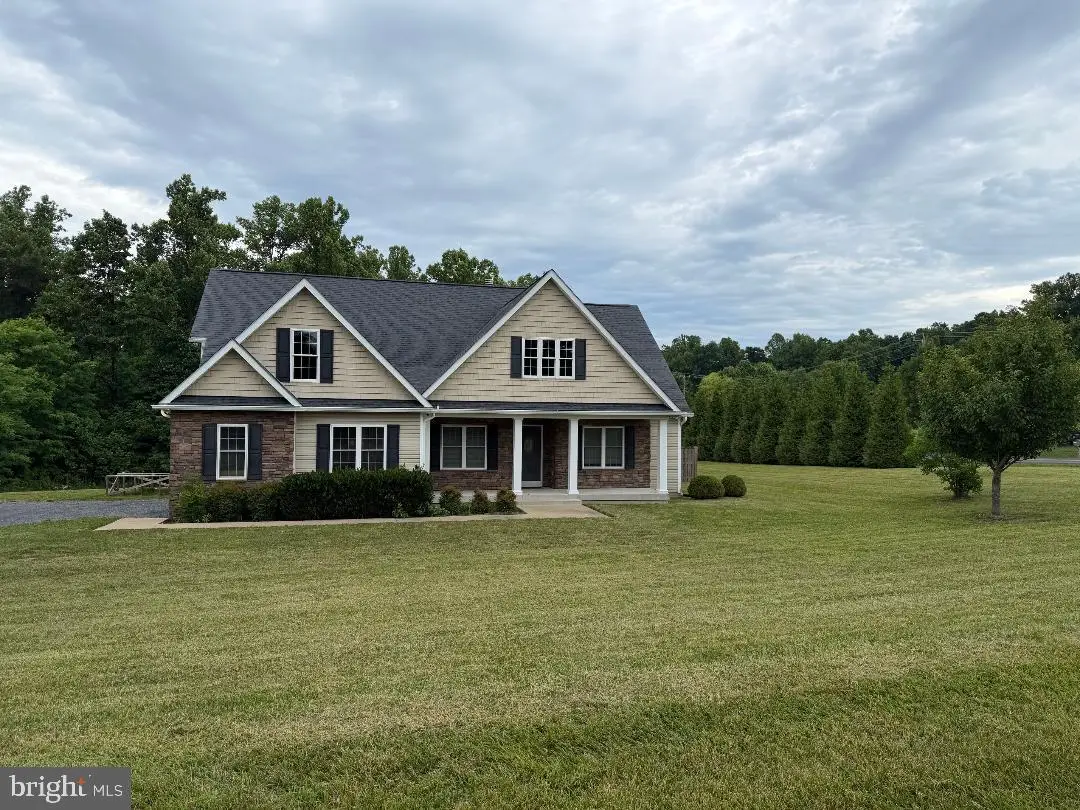 425 Freezeland Loop Rd, Linden, VA 22642 - #1