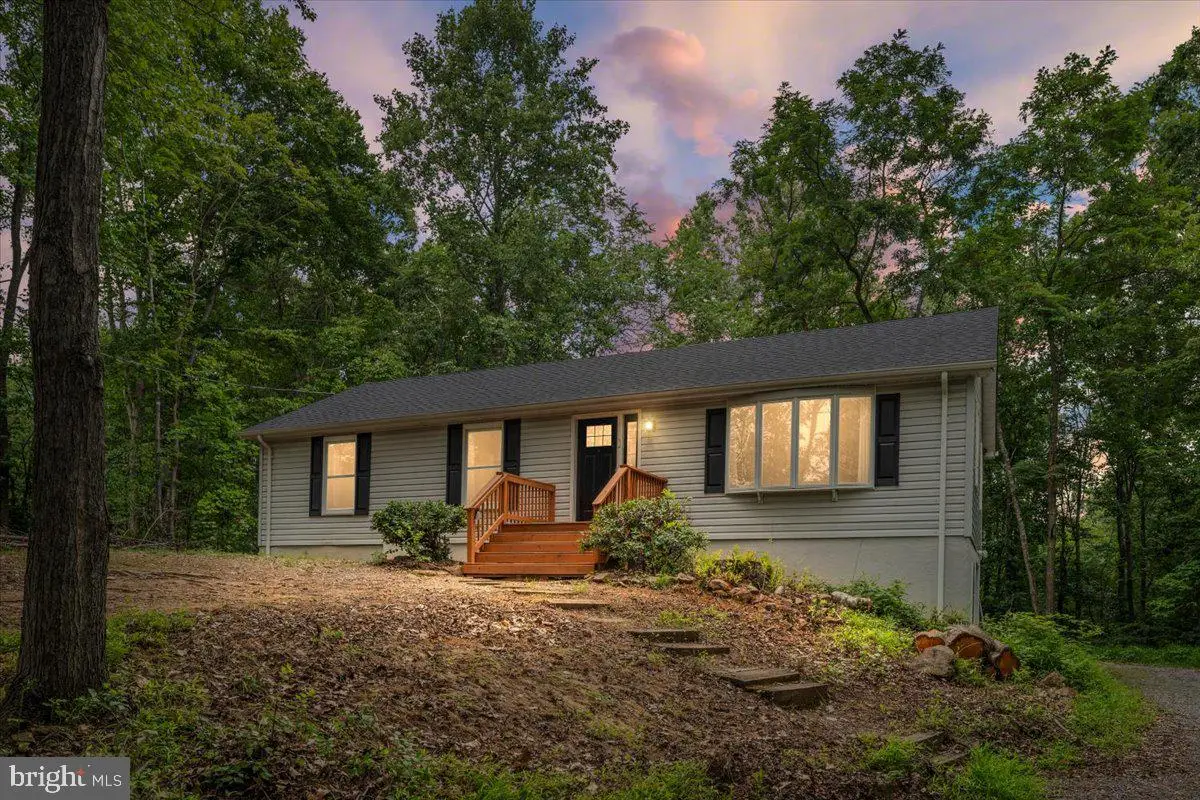 208 Mountain Lake Dr, Front Royal, VA 22630 - #1