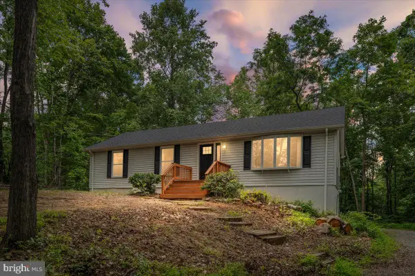 208 Mountain Lake Dr, FRONT ROYAL, VA 22630