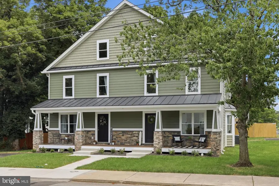 242 Blue Ridge Ave, Front Royal, VA 22630 - #2