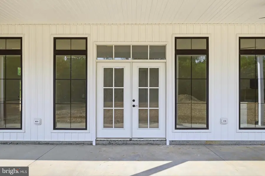 222 Messick Rd, Strasburg, VA 22657 - #2