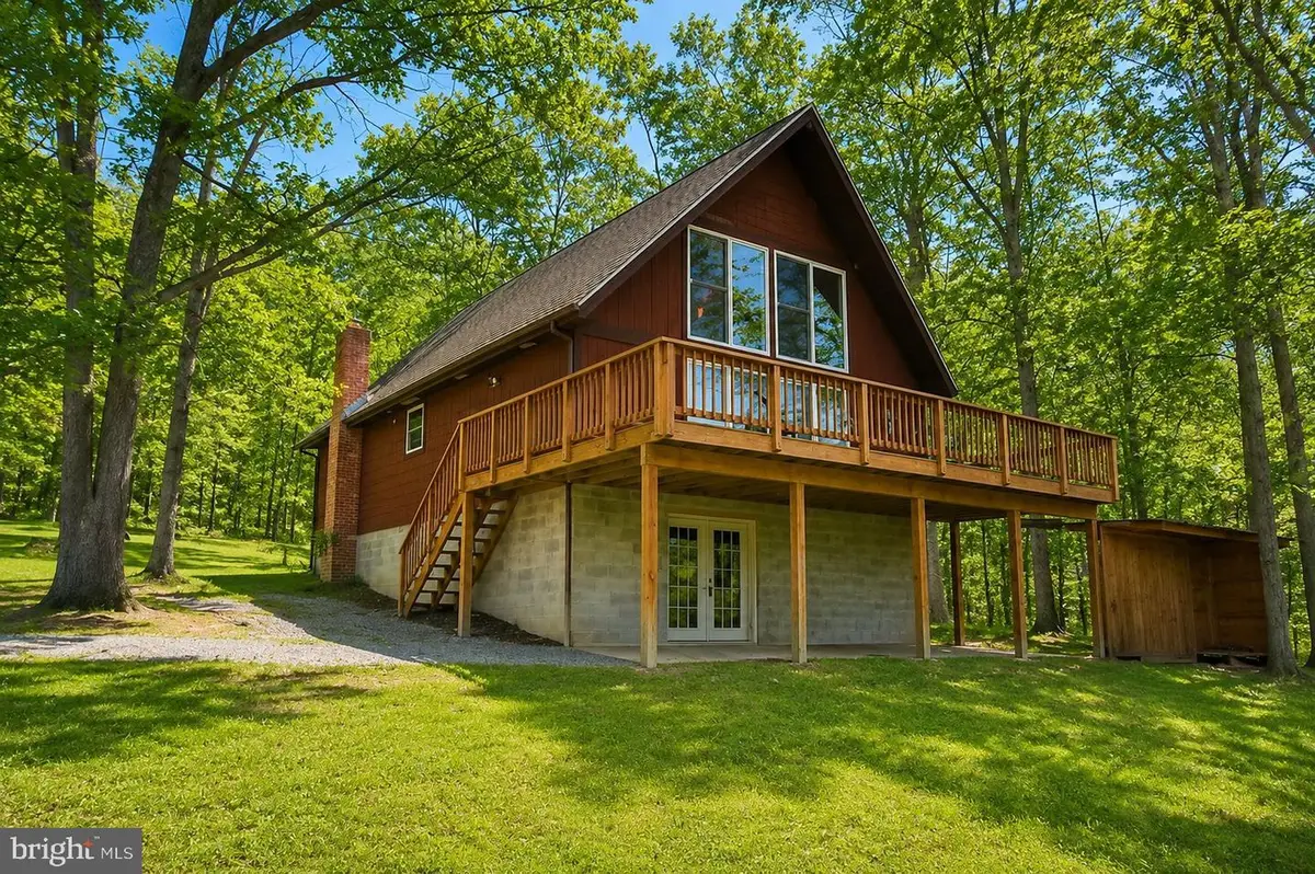 558 Catron Ridge Rd, Bentonville, VA 22610 - #1