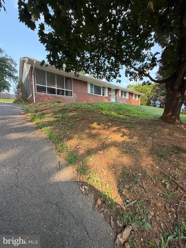 315 W Main St, FRONT ROYAL, VA 22630