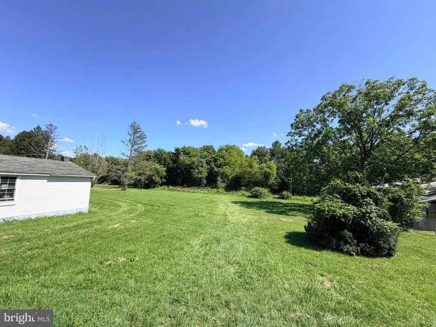 2974 Stonewall Jackson Hwy, Bentonville, VA 22610 - #2