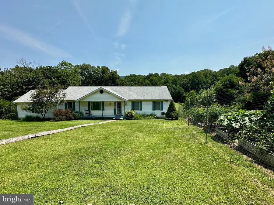 376 Black Twig Rd, Linden, VA 22642 - #2