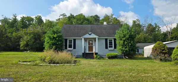 6157 Strasburg Rd, STRASBURG, VA 22657