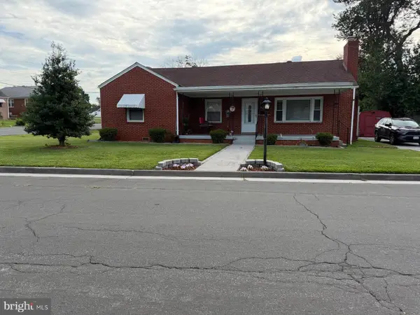 230 Randolph Ave, FRONT ROYAL, VA 22630