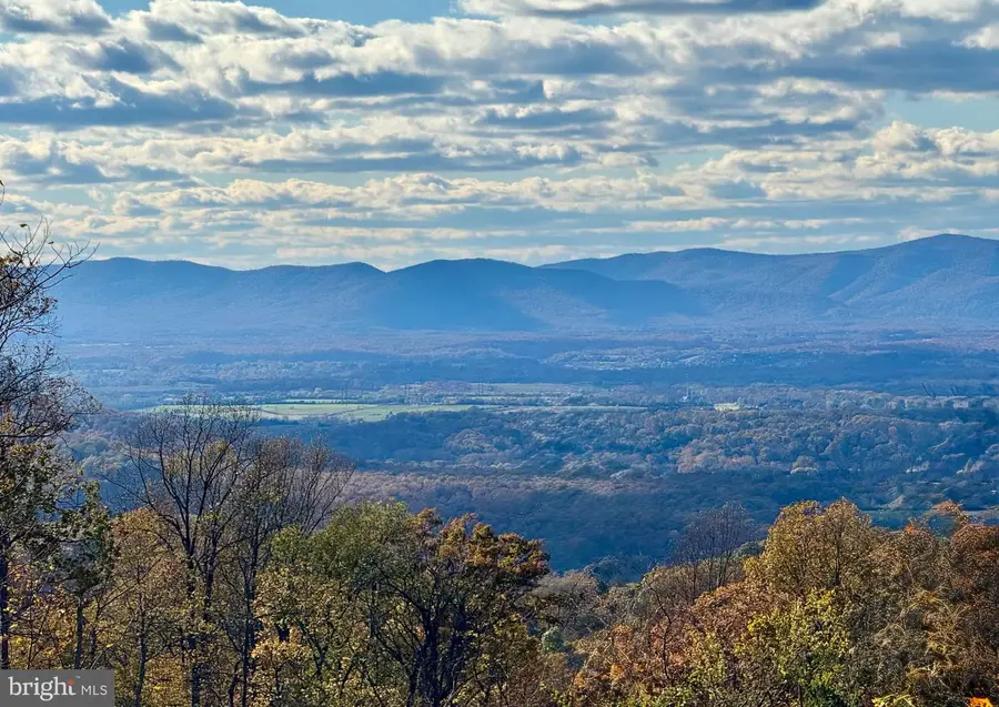 111 Lee Dr, Linden, VA 22642 - #2