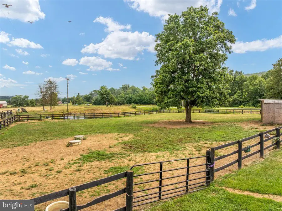 5616 Strasburg Rd, Strasburg, VA 22657 - #2