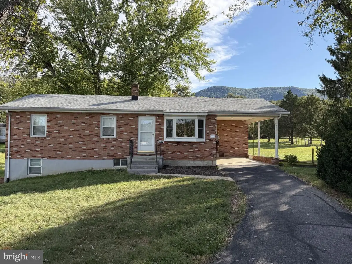 5973 Strasburg Rd, Strasburg, VA 22657 - #1