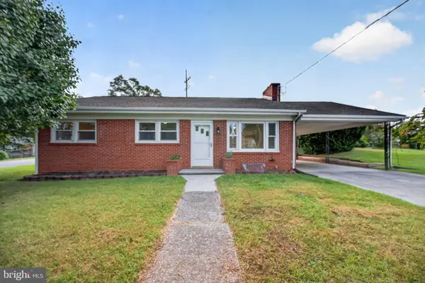 801 Happy Creek Rd, FRONT ROYAL, VA 22630