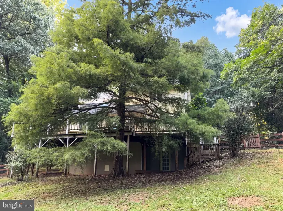 542 Jonathan Rd, Linden, VA 22642 - #2