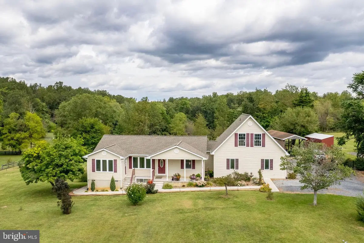 1207 Buck Mountain Rd, Bentonville, VA 22610 - #1
