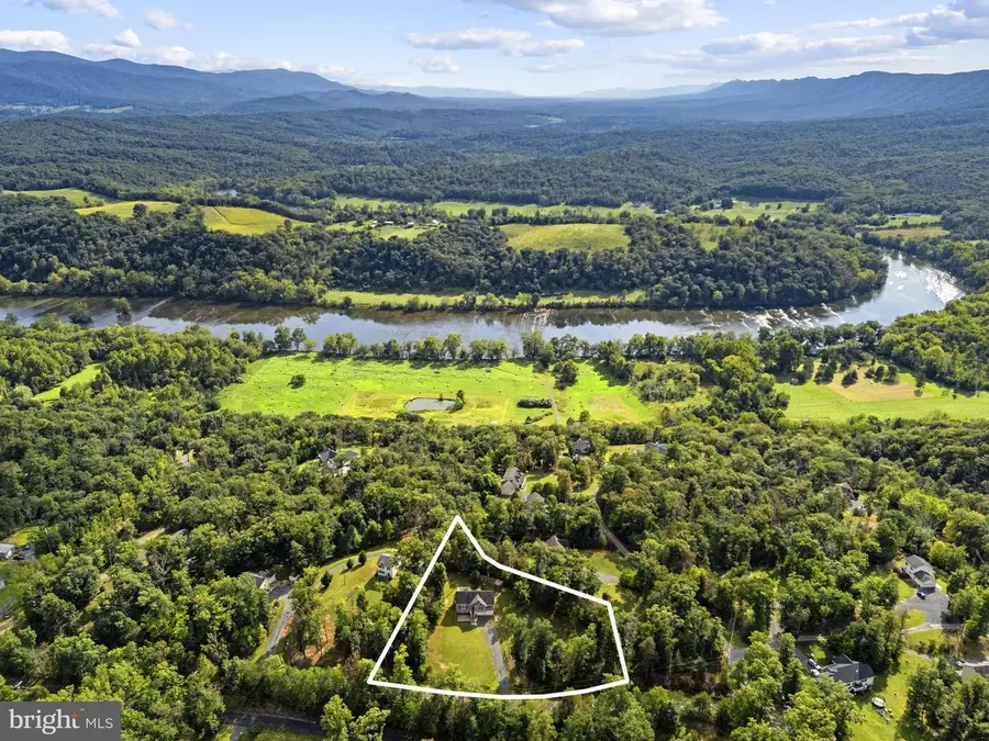 1008 Arrowhead Rd, Front Royal, VA 22630 - #2