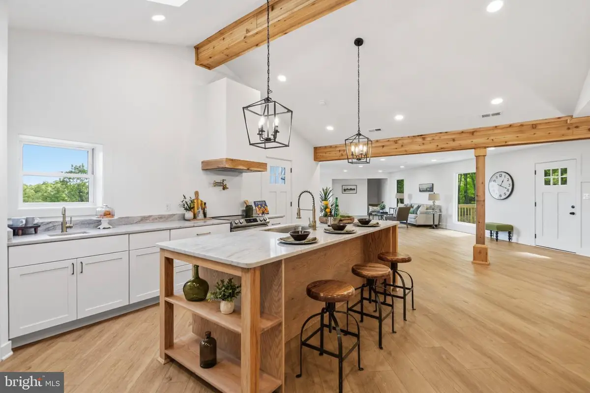 1550 Drummer Hill Rd, Front Royal, VA 22630 - #1