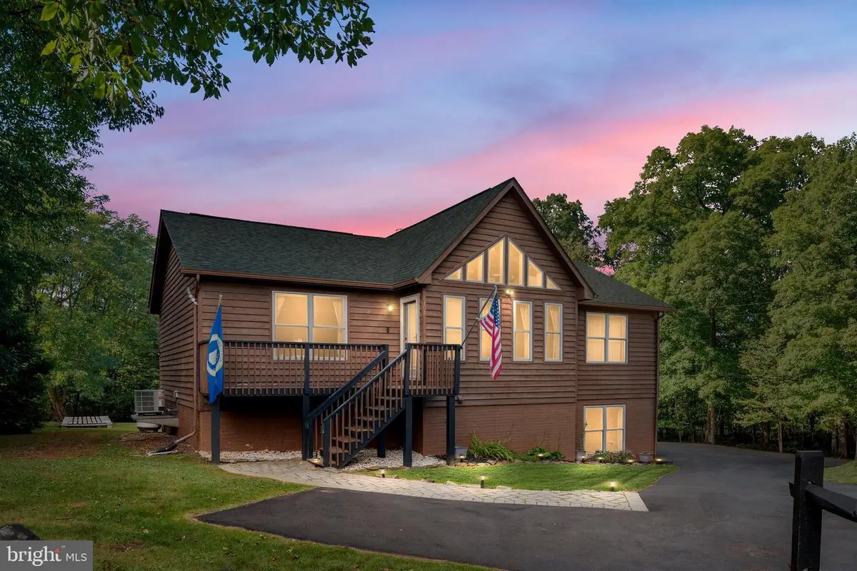 101 Blue Valley Rd, Linden, VA 22642 - #1
