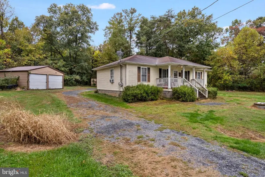 3334 Howellsville Rd, Front Royal, VA 22630 - #3