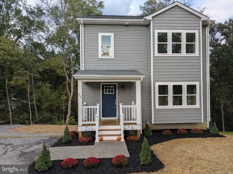 200 Paw Paw Dr, Front Royal, VA 22630 - #1