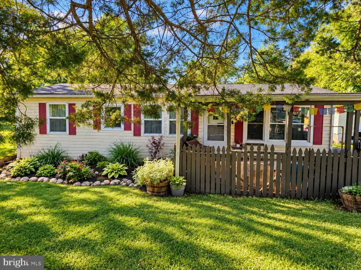 92 Youngs Dr, Front Royal, VA 22630 - #1