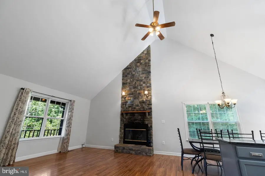 662 Northern Spy Dr, Linden, VA 22642 - #2