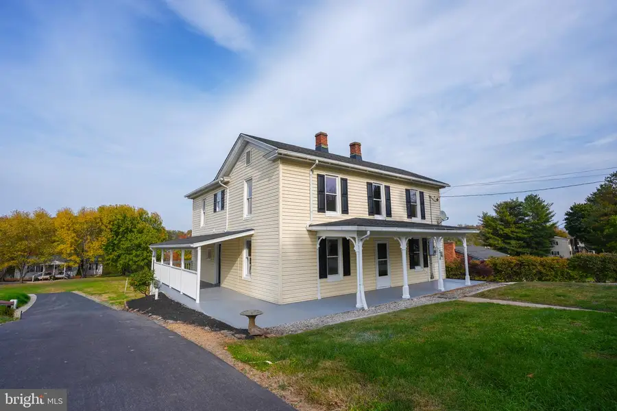 214 W Duck St, Front Royal, VA 22630 - #2