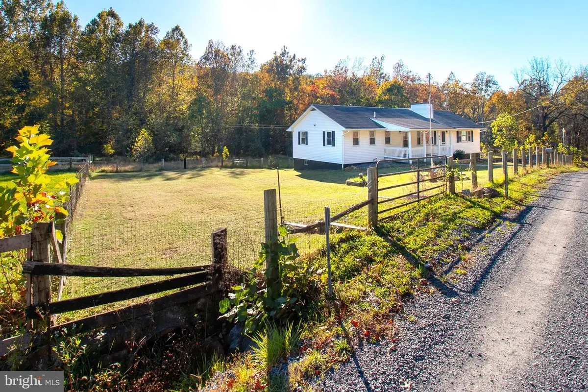 82 Broad Run Rd, Bentonville, VA 22610 - #1