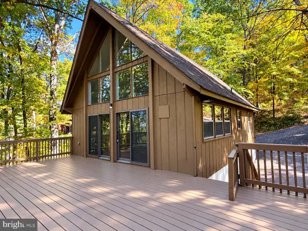 111 Mt Oriole Ln, LINDEN, VA 22642