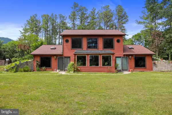 632 Pilgrims Way, BENTONVILLE, VA 22610