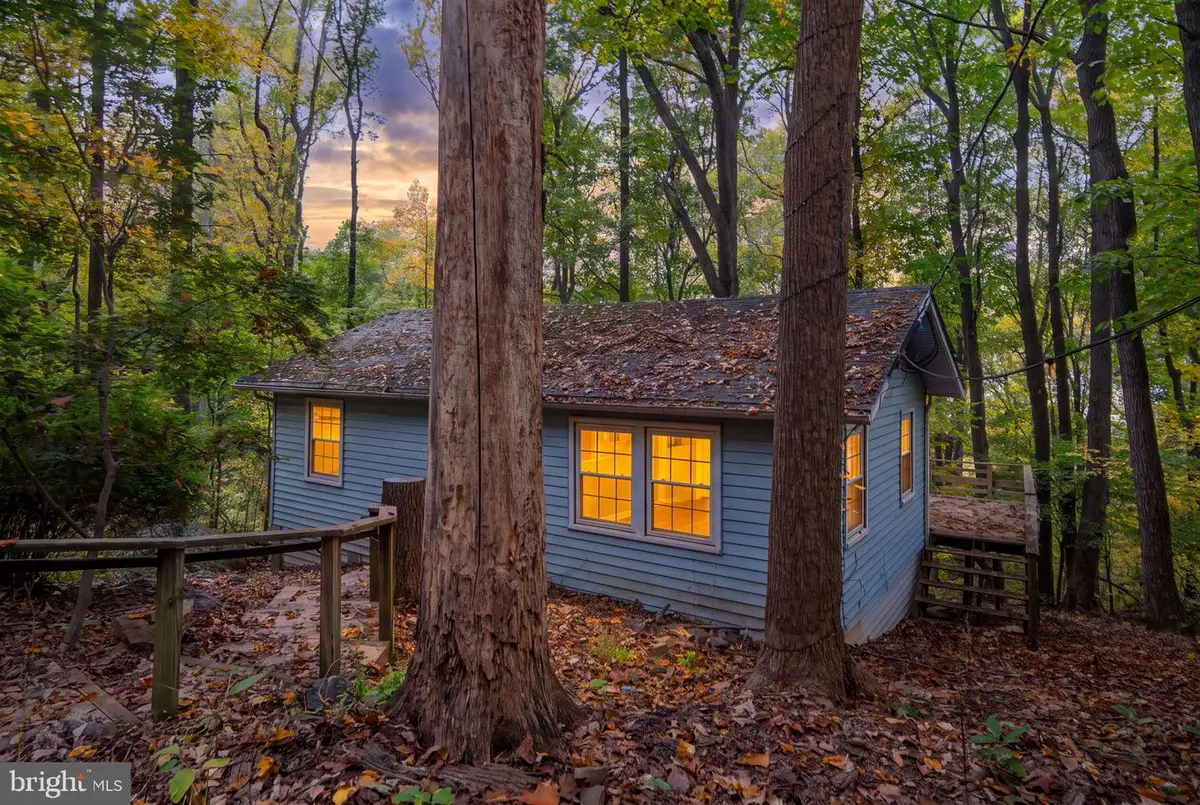 487 Freeze Rd, Linden, VA 22642 - #1