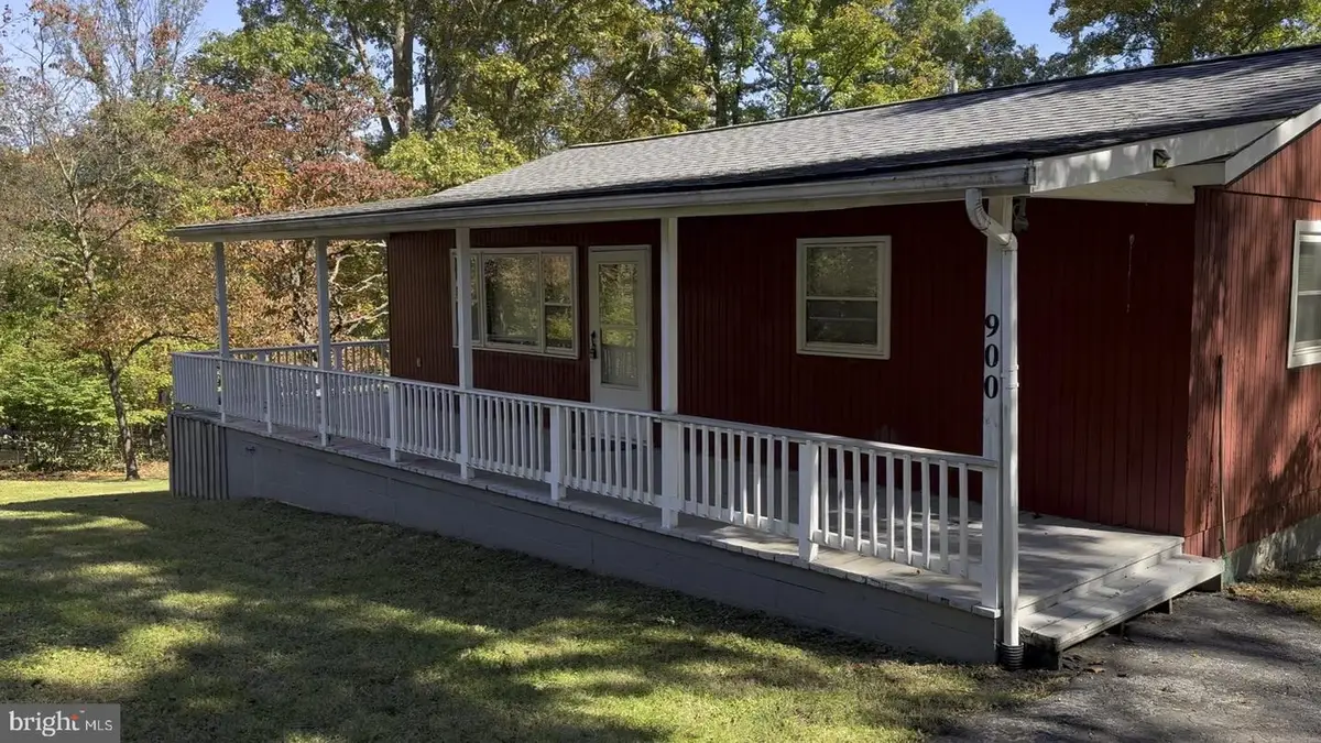 900 Pine Ridge Dr, Front Royal, VA 22630 - #1