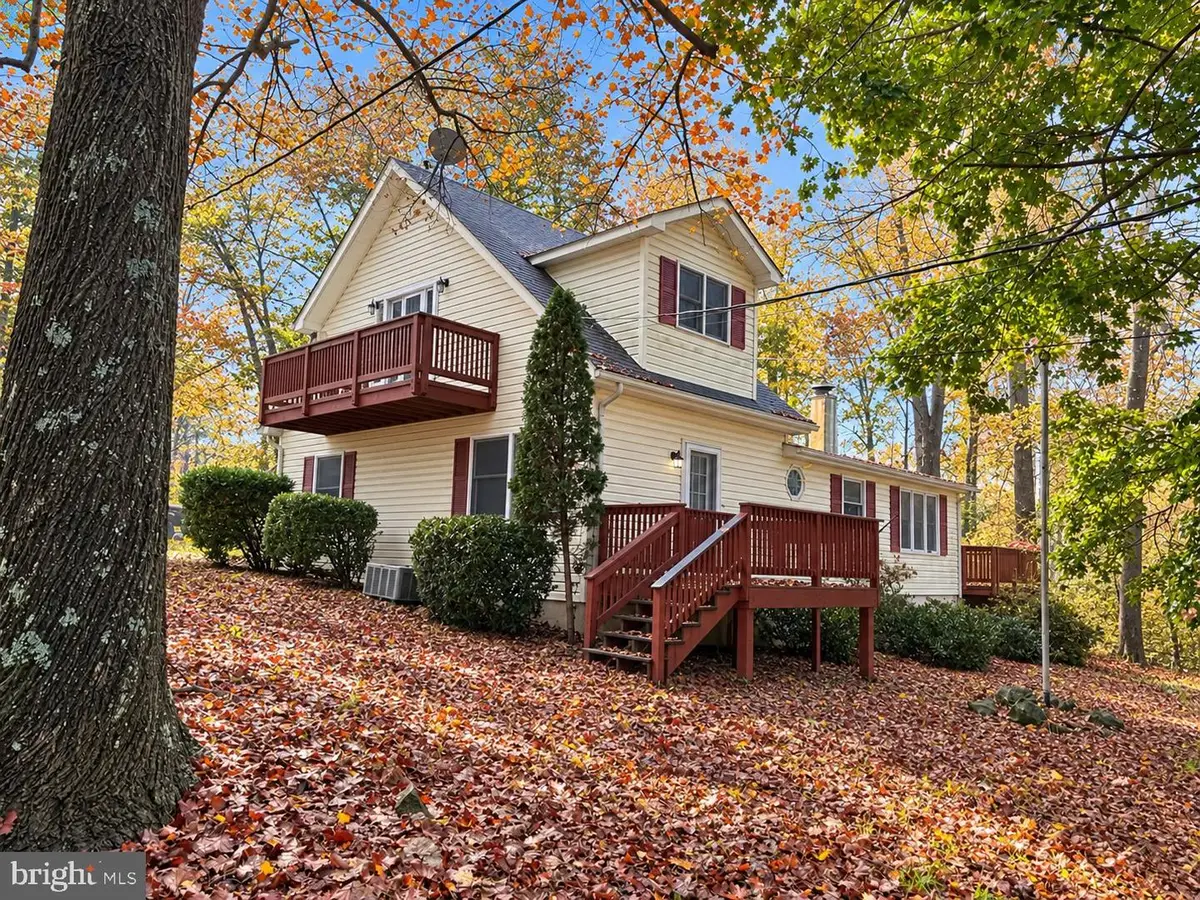 822 Summit Point Dr, Front Royal, VA 22630 - #1