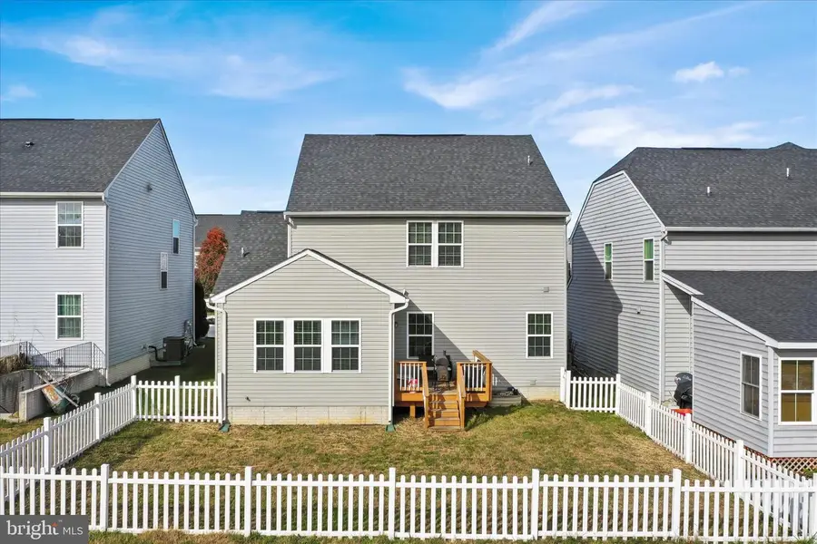 35 Sirocco Ct, Falling Waters, WV 25419 - Image #3