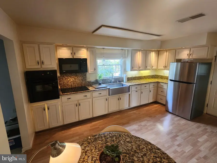 231 Jenny Wren Dr, Martinsburg, WV 25404 - Image #3