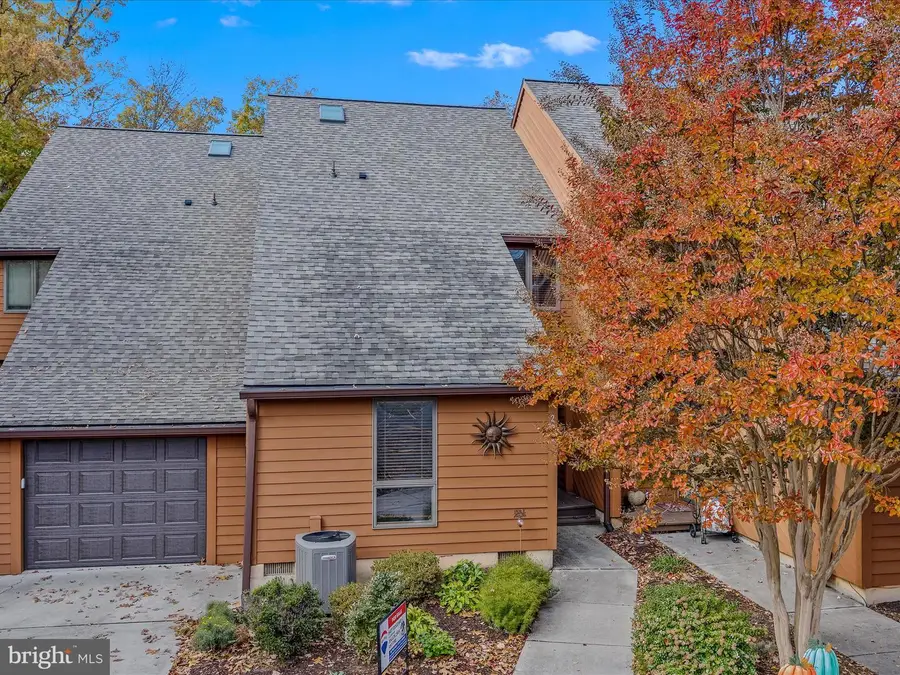 203 Tecumseh Trl, Hedgesville, WV 25427 - Image #2