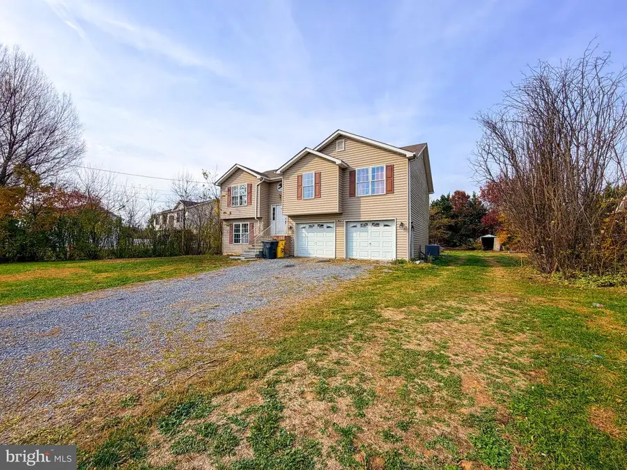 380 Wendover Dr, Bunker Hill, WV 25413 - Image #2