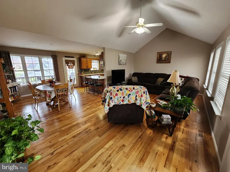 117 Defense Ct, Hedgesville, WV 25427 - Image #3
