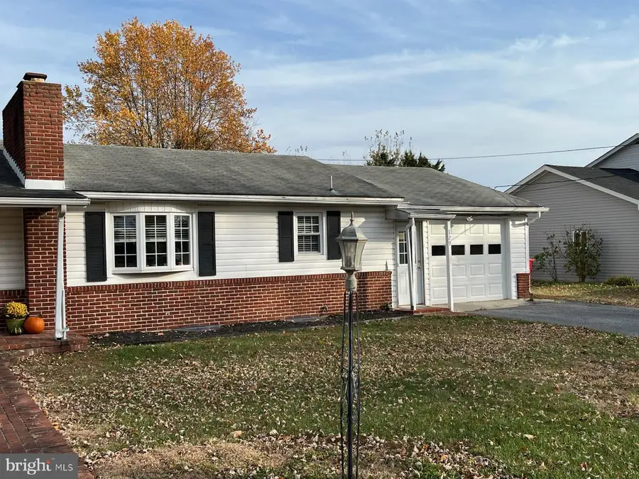 129 Belview Dr, Martinsburg, WV 25404 - Image #2