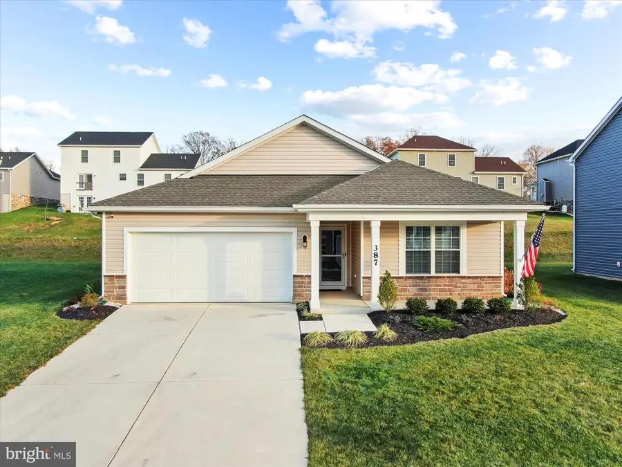 387 Aylesbury Ln, Martinsburg, WV 25403 - Image #3