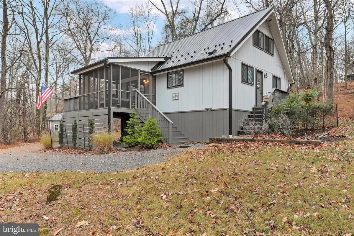 104 Blizzard Ln, Hedgesville, WV 25427 - Image #1