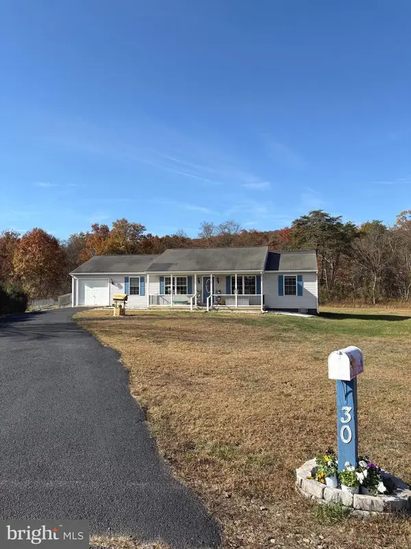 30 Shiloh Ct, GERRARDSTOWN, WV 25420