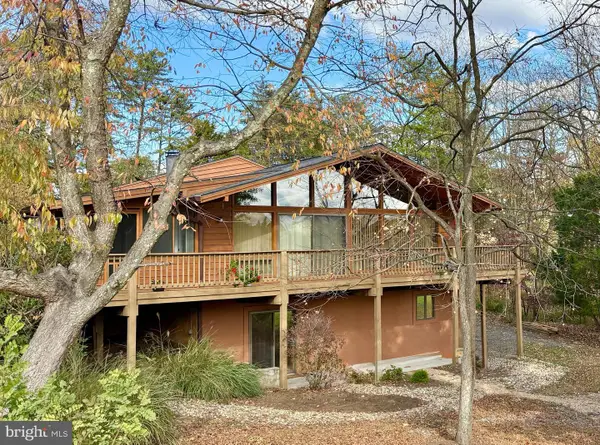 417 Tecumseh Trl, HEDGESVILLE, WV 25427