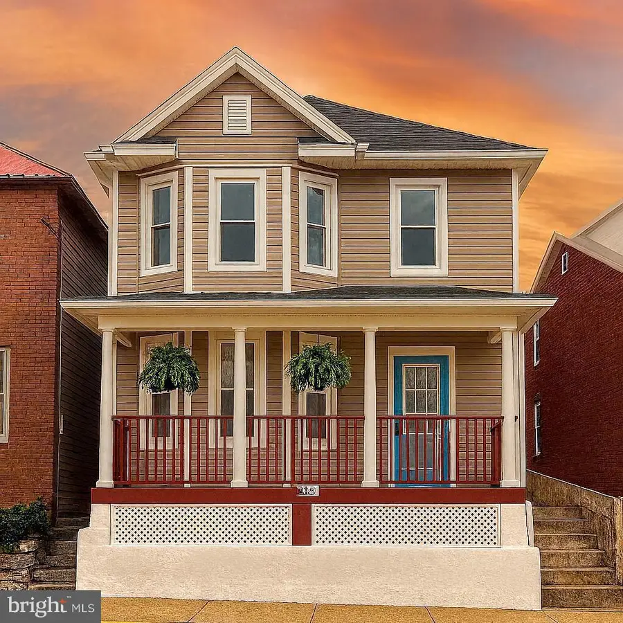 633 N Queen St, Martinsburg, WV 25404 - Image #2