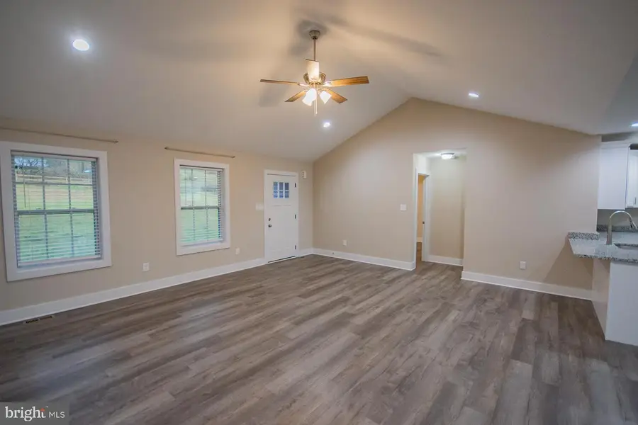 11785 Back Creek Valley Rd, Hedgesville, WV 25427 - Image #3