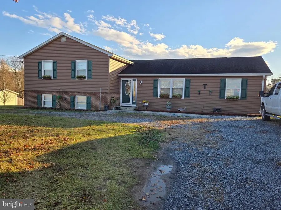 70 Kathys Ln, Hedgesville, WV 25427 - Image #3