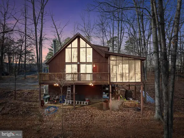 277 Endless Summer Rd, HEDGESVILLE, WV 25427