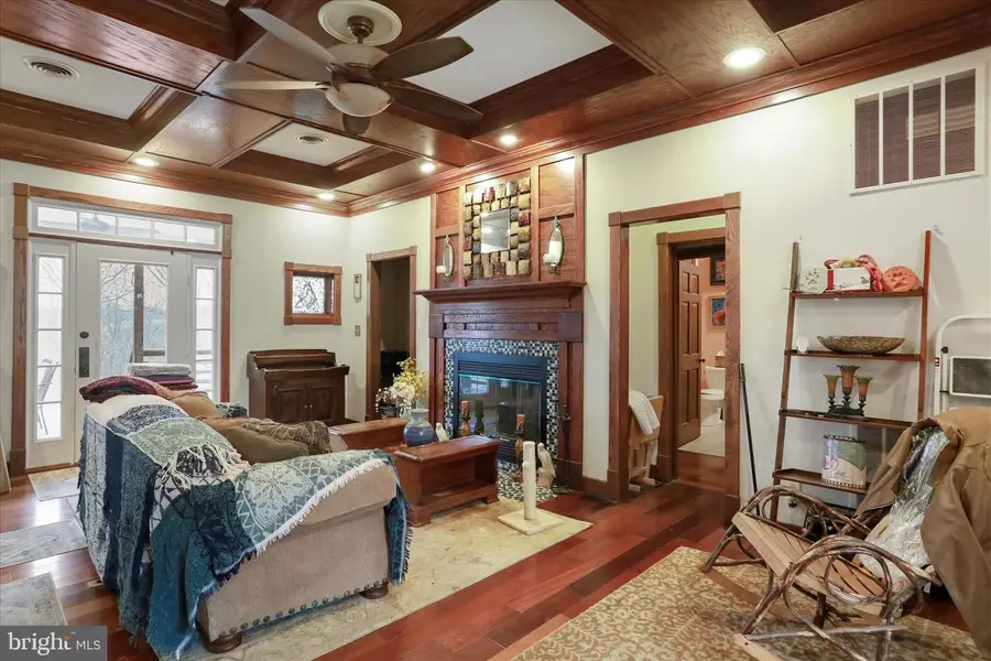 1052 Opequon Ln, Kearneysville, WV 25430 - Image #3